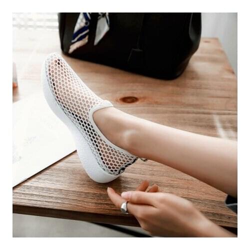 2020 New Women Mesh Slip On Flat Summer Sneakers Hollow Out Ladies Platform Casual Loafers Female Fashion Breathable Moccasins