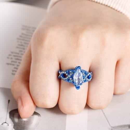 Creative Exaggerated White Water Drop Zircon Crystal Blue Rings For Women Engagement Party Wedding Jewelry Hand Ring Accessories