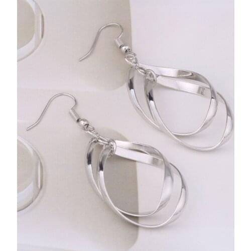 2019 Hot Sale European Trendy Fashion Temperament Sparkling Exquisite Double Twist Samples for Women Wholesale And Retail Gifts