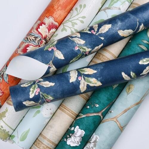 Retro self-adhesive non-woven wallpaper 3D three-dimensional garden flower bedroom living room dormitory TV background wall pape