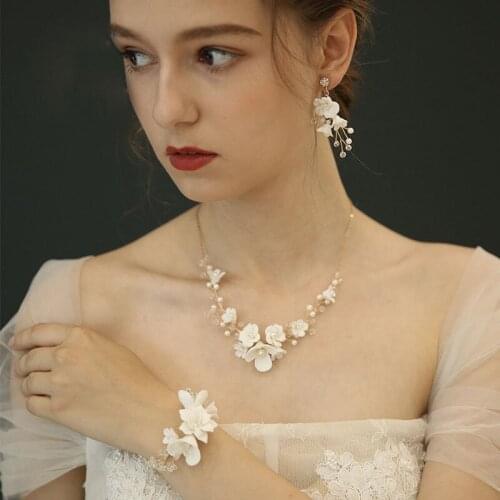 Floralbride Rhinestone Austrian Crystal Pearls Ceramic Flower Wedding Jewelry Set Bridal Necklace Earring Set Part Women Jewelry