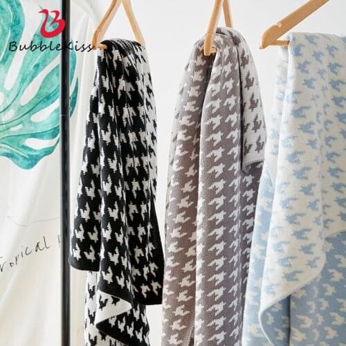 Bubble Kiss Black White Geometric Pattern Blankets For Beds Home Sofa Decor TV Blanket Modern Bedspread Knitted Thread Blanket