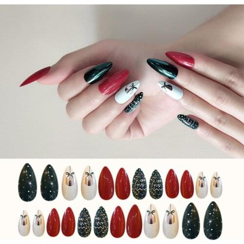 24PCS Christmas Designs Artificial False Nails Full Cover Detachable Stiletto Long Fake Nails Press On Nails Nails Art Tips