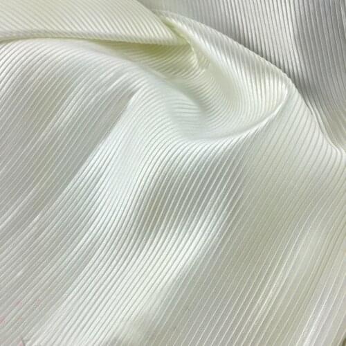 3Meters Ruffle Pleated Folded Garment Fabric White Pinstripe Accordion Pleated Silk Satin Crushed Electro-Optic Skirt Fabric