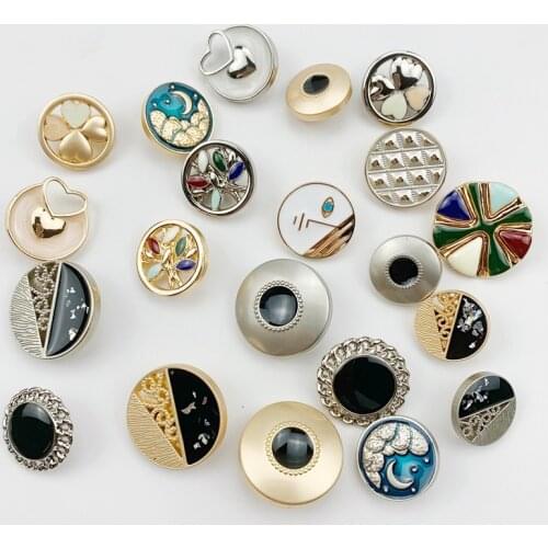 6Pcs High-grade Gold Silver Metal Shank Buttons for Sewing Coat Sweater Shirt DIY Clothing Accessories Heart Decorative Buttons