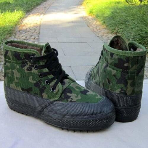 Winter Mens Camouflage High Boots Men And Women Plus Velvet Warm Cotton Shoes Outdoor Training Shoes Cold Boots