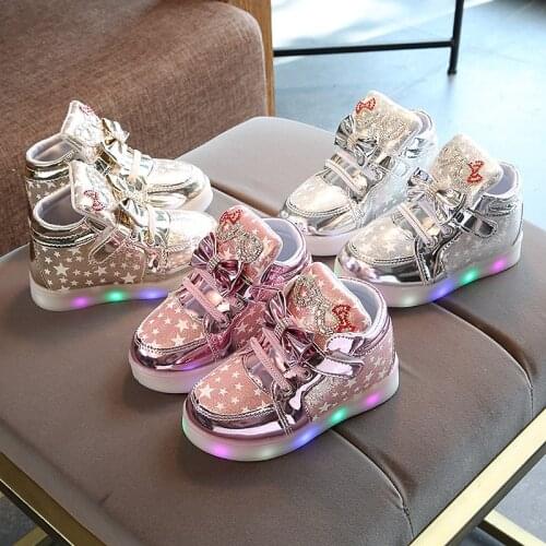 2020 Kids light up sneakers Girls Bling Bowtie Girls Shoes Boots with Luminous Sole Designer Brand Glowing Up Boots Girls D02064