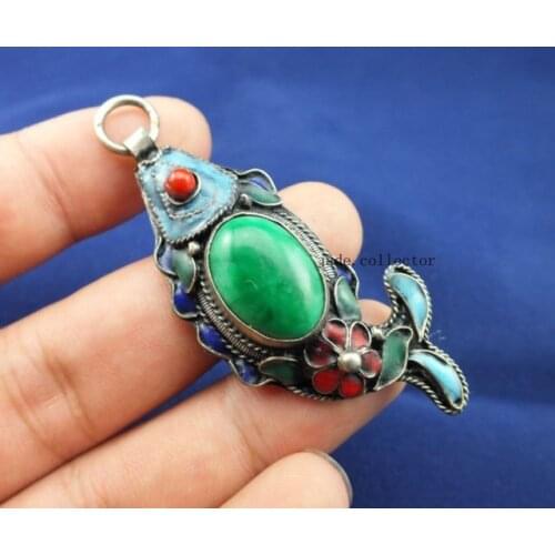 SUPERB CHINESE OLD HANDWORK COLLECTIBLES Tibetan silver fish Armoured jade pendant
