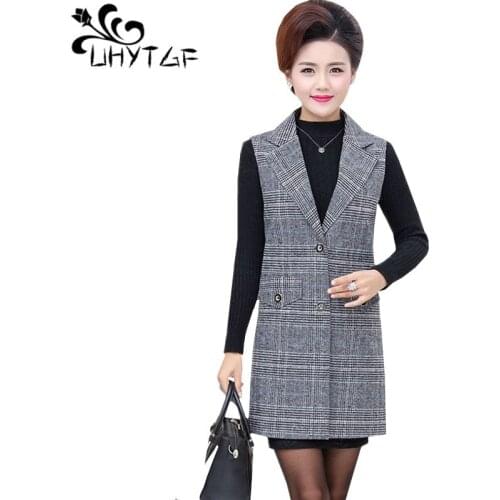 UHYTGF Spring autumn vests for women Fashion stripe Single-breasted sleeveless Woolen vest Female Loose Plus size waistcoat 1328