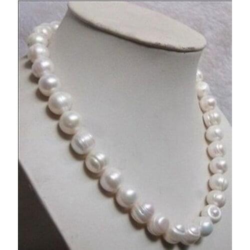 White shell pearl fashion bracelet earring and necklace set