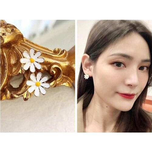 12 PCS/lot South Korean Stud Earrings Oil Drop Small Daisy Flower Simple Earrings Alloy Small Fresh Girl Heart Earrings