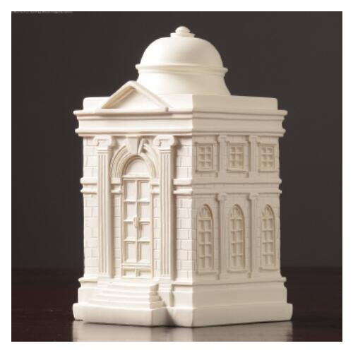 Modern Nordic study office European model between handicraft Decoration of landmark buildings Home ornaments