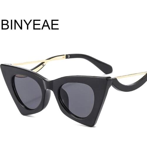 Luxury Designer Black Cat Eye Sunglasses Women 2021 Fashion Summer Shades Big Black Glasses Vintage Eyeglasses Frame Curved Arm