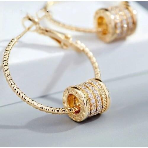 Luxury Hoop Earrings For Woman 2021 Design Sense Gold Small Waist Pendant Womens Earrings Korean Wedding Party Fashion Jewelry