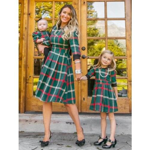 Family Matching Dress Plaid Round Neck Elbow Sleeve One-Piece for Women and Daughter Parent-Child Outfit Green