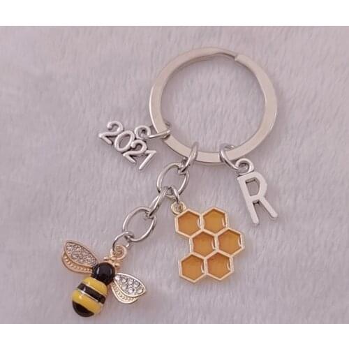 Fashionable honeycomb hexagonal enamel Keychain, honeycomb bee Letters A-Z Keychain, simple and elegant geometric Keychain