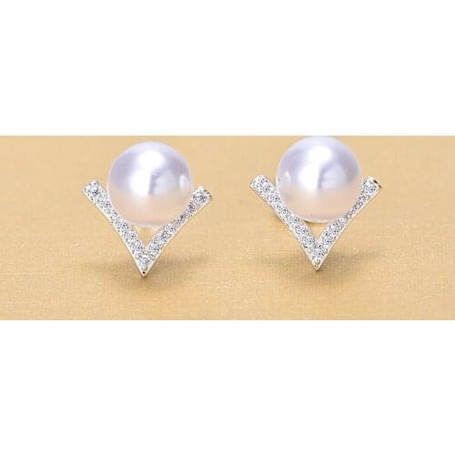 New Fresh Elegant 925 Sterling Silver Crystal Earrings Round Simulated Pearl V Shape Stud Earrings