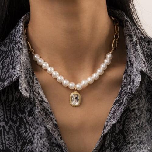 UETEEY Pearl Necklaces For Women