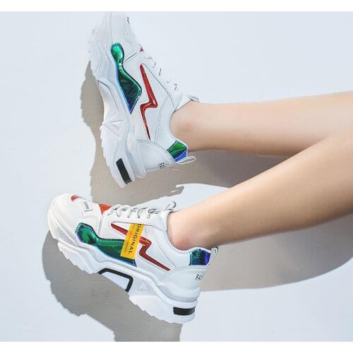 2020 New Women Platform Chunky Sneakers Casual Vulcanize Shoes Luxury Designer Female Fashion Sneakers Chaussures Femme tyu6