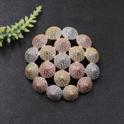 Lanyika Fashion Jewelry Super Luxury Balls Crowd Full Micro Brooch Pendant Dual Use for Wedding Party Sandblasting Popular Gift