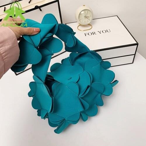 Luxury designer New Flower solid color Shoulder Bags high quality PU leather fashion Wild handbag casual trend petal ladies bags