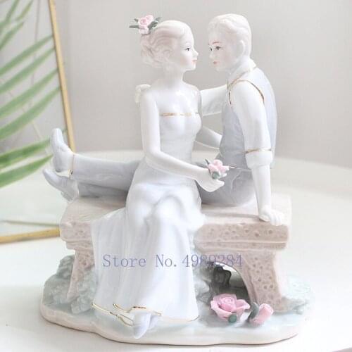 Nordic Creative ceramics Couple hugging modern Home Decorative ornaments wedding gift miniature figurines decoration accessories