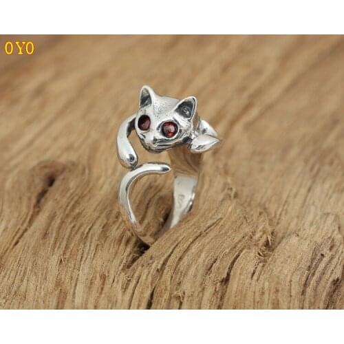 100%S925 pure silver ornaments Handmade retro Thai silver tail red eye cat ring female model