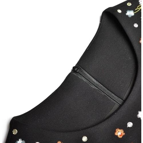 Runway Designer Luxury Brand O-Neck Floral Embroidery A-Line Boho Spring Autumn Dress Women Red Black Casual Work Wear Clothes