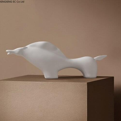 Chinese Style Horse Decoration Living Room Study Decoration Resin Creative Animal Horse Line Shape Home Decoration Modern