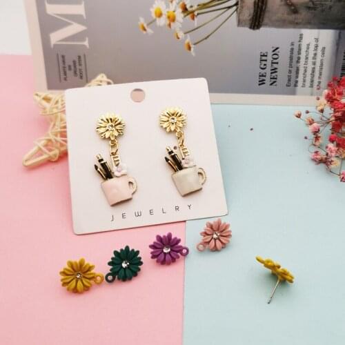 10PCS Fashion Daisy flower Enamel Charms For Jewelry Making Bracelet/Necklace/Earings Fashion Jewelry Womens Accessories FX374