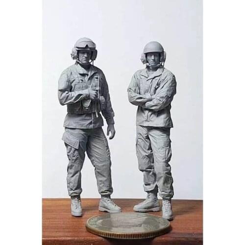 2pcs Unpainted Fighter Pilot Resin Figure 1/35 Scale Model Kit Resin Colorless Self-Assembled Toy LW.46