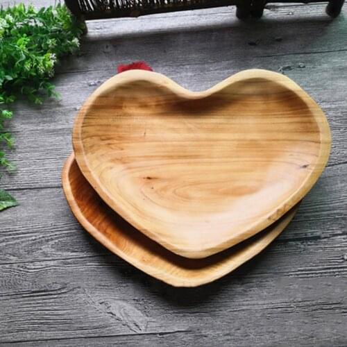 Fruit Plate Eco-friendly Durable Storage Wood Wooden Heart Shape Snacks Serving Tray for Home Party Candy Plate Wholesale