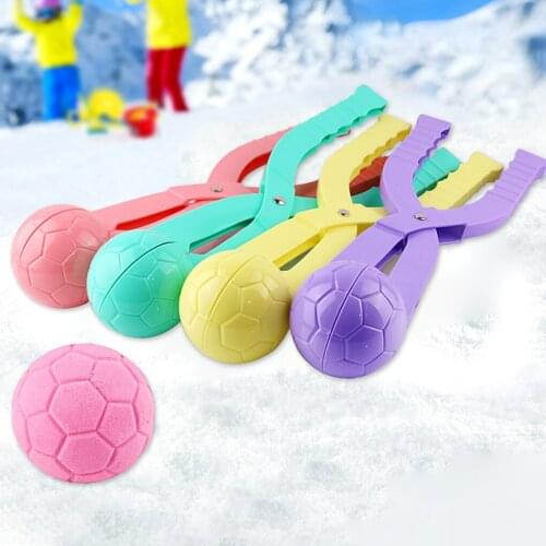 Snowball Maker Clip Plastic Snow Ball Mold Snowman Maker Toy Color Random Snowball Fight Snow Ball Maker Clip Snow Toy