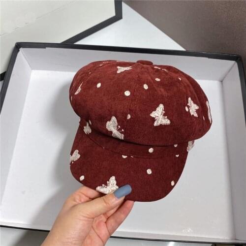 Autumn Winter Velvet Embroidery Butterfly Painter Cap For Lady Visor Cap Women Leisure Hat
