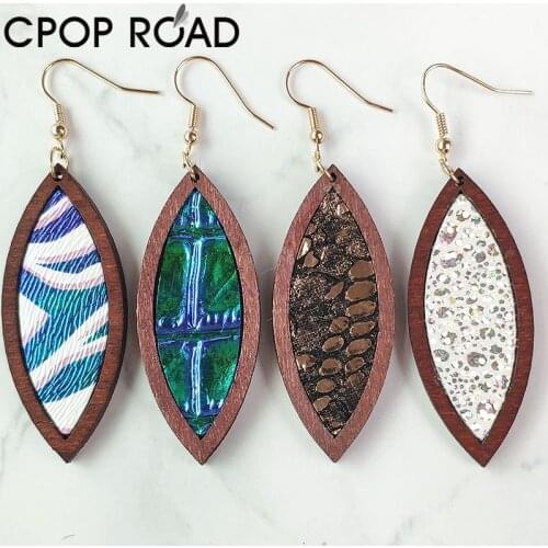 Horse Eye Wood Genuine Cowhide Leather Earrings for Women Glitter Snake Skin Elegant Dangle Earrings Fashion Jewelry Accessories