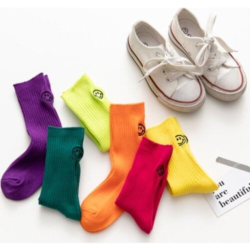 Fashion Smile Face Embroidery Kids Cotton Creative Personality Pure Color Socks for Girls Boys Meias designer hockn
