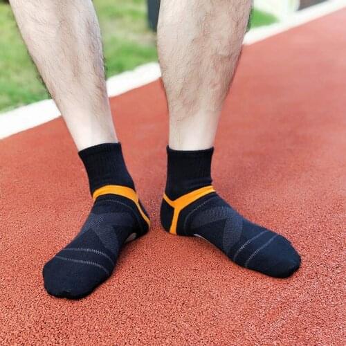 Men Women Cycling Sock Breathable Outdoor Basketball Socks Protect Feet Wicking Bike Running Football Sport Socks