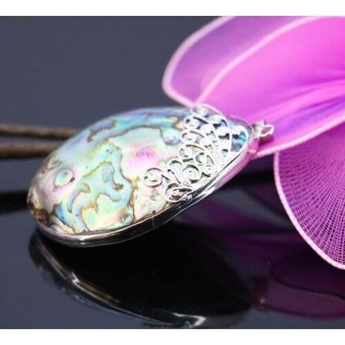 L011 New marine natural colored shell abalone shell pendant,Fit fashion women jewelry DIY making wholesale