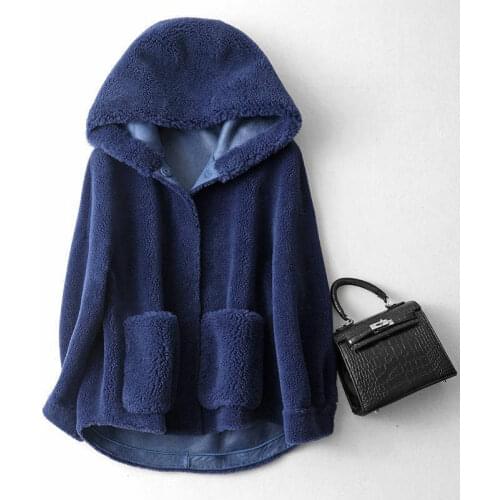 2020 New Sheep Shearing Coat With Big Hat Women Real Sheep Wool Jacket Wool Coat Size Is Big Free Shipping