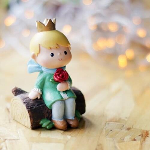 Resin Crafts Little Prince Figurine Desktop Decoration Ornaments Home Cake Baking Cartoon Decor