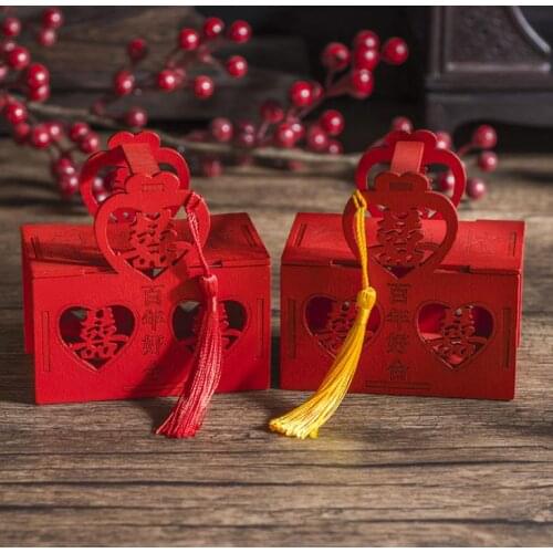 100pcs Creative design Wood Chinese Double Happiness Wedding Favor Boxes Candy Box Chinese Red Classical Sugar Case With Tassel