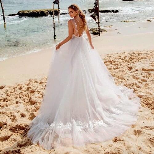 White Tulle Beach Wedding Dress 2021 Boho V-neck Spaghetti Straps Backless Lace Appliques A Line Bride Gowns For Women