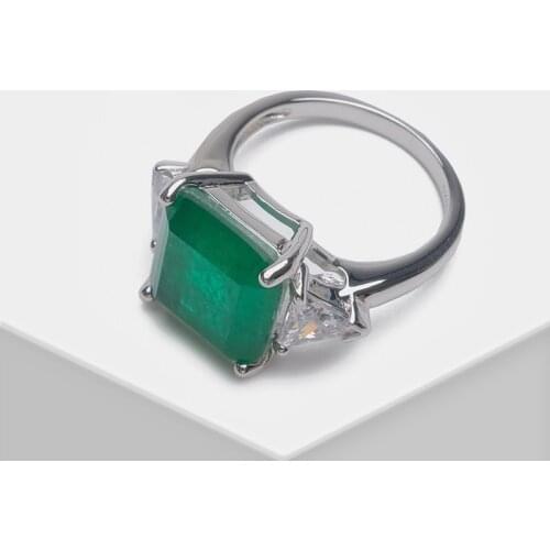 Amorita boutique Green square design fashion shiny ring