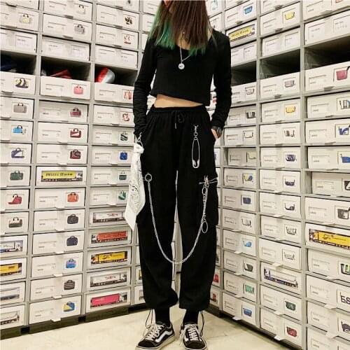 Women Spring Street Style Black Hip Hop Cargo Pants With Pin and Chain Decor Street Style Trousters