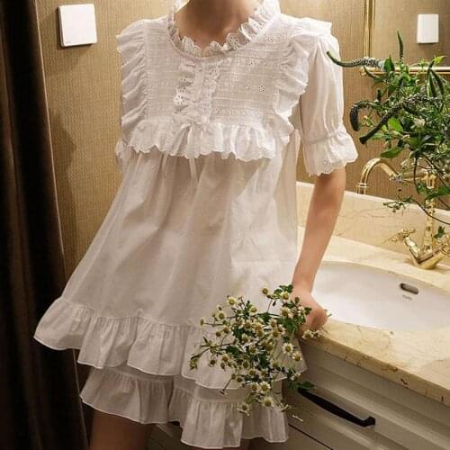 Tops+shorts Female Pajama Suits Embroidery Flowers Vintage Girls Ladies Cotton Pyjamas Set Victorian Girls Homewear Sleepwear