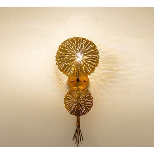 E14 Postmodern Creative Wall Lamp Golden Luxury Lotus Leaf Wall Decorative Lamp Living Room Bedroom Bedside Hotel Aisle Lighting