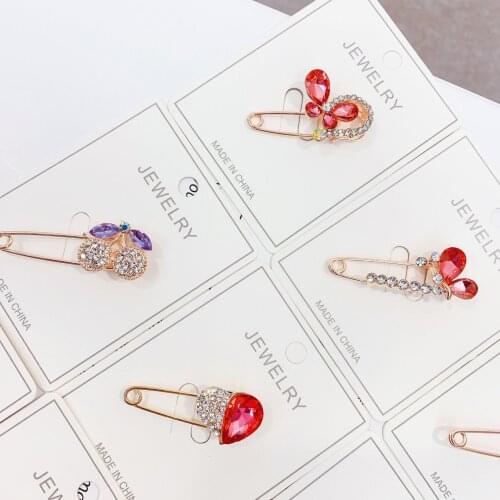 DoreenBeads Fashion Pin Brooches For Women Butterfly Animal Clear & Red Rhinestone Delicate Party Daily Jewelry Charms, 1 Piece