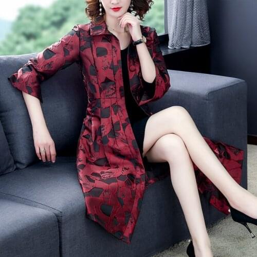 New 2020 Spring Autumn Long Trench Coat for Women Fashion Slim Single-breasted Windbreaker Coat Womens High end Overcoat A2212