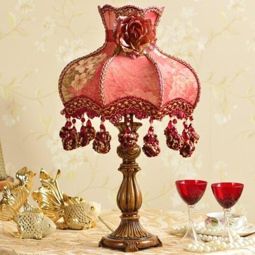 Antique Design Wedding Table Lamp Bedroom Bedside Lamp High-grade Warm Lamp Creative Pastoral Dressing Lamp High Quality