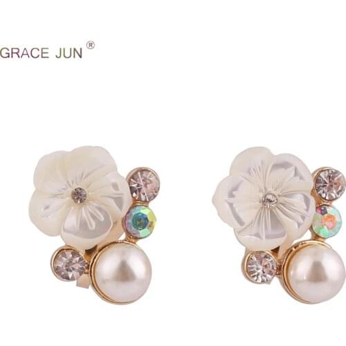 High-grade Shell Flower Pearl Rhinestone Clip on Earrings No Pierced for Women Fashion Bridal Wedding Charm Jewelry Accessory